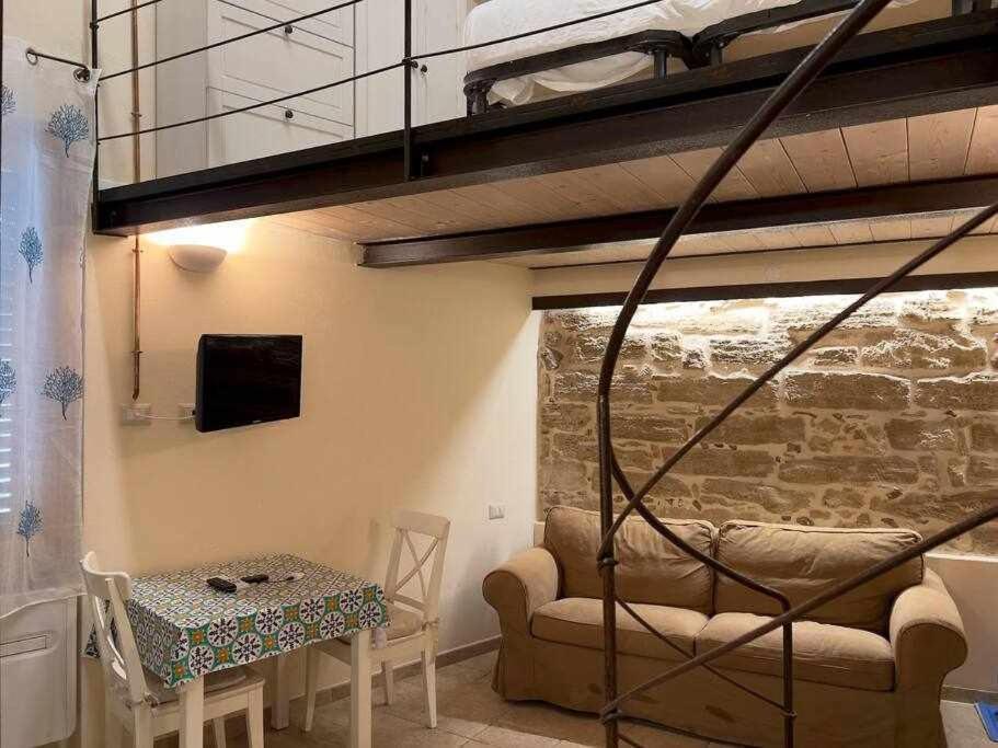 Suite Minerva 10 Steps From Piazza Civica Alguer Exterior foto