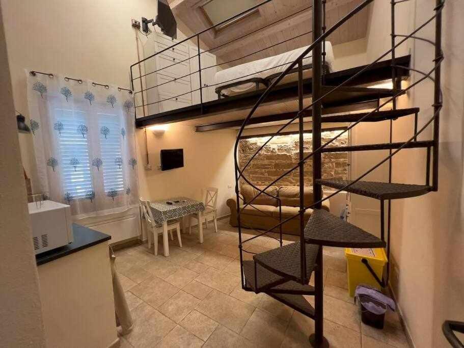 Suite Minerva 10 Steps From Piazza Civica Alguer Exterior foto